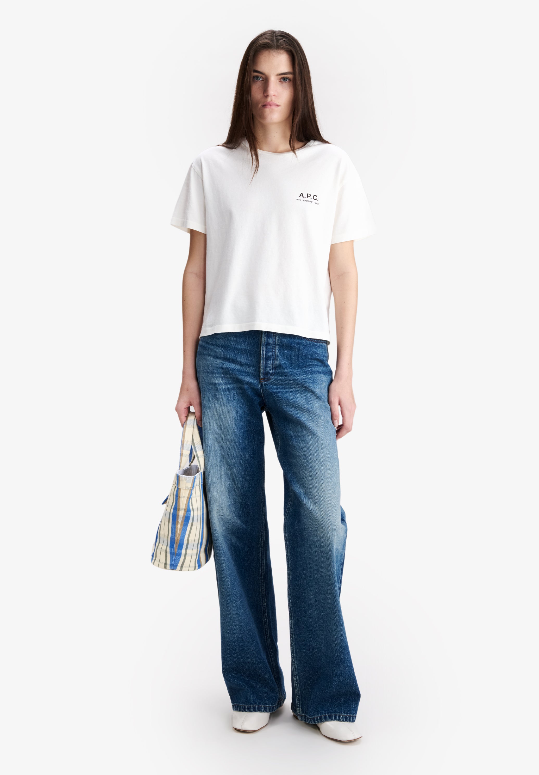 Off-white t-shirt with A.P.C. Rue Madame logo - 1