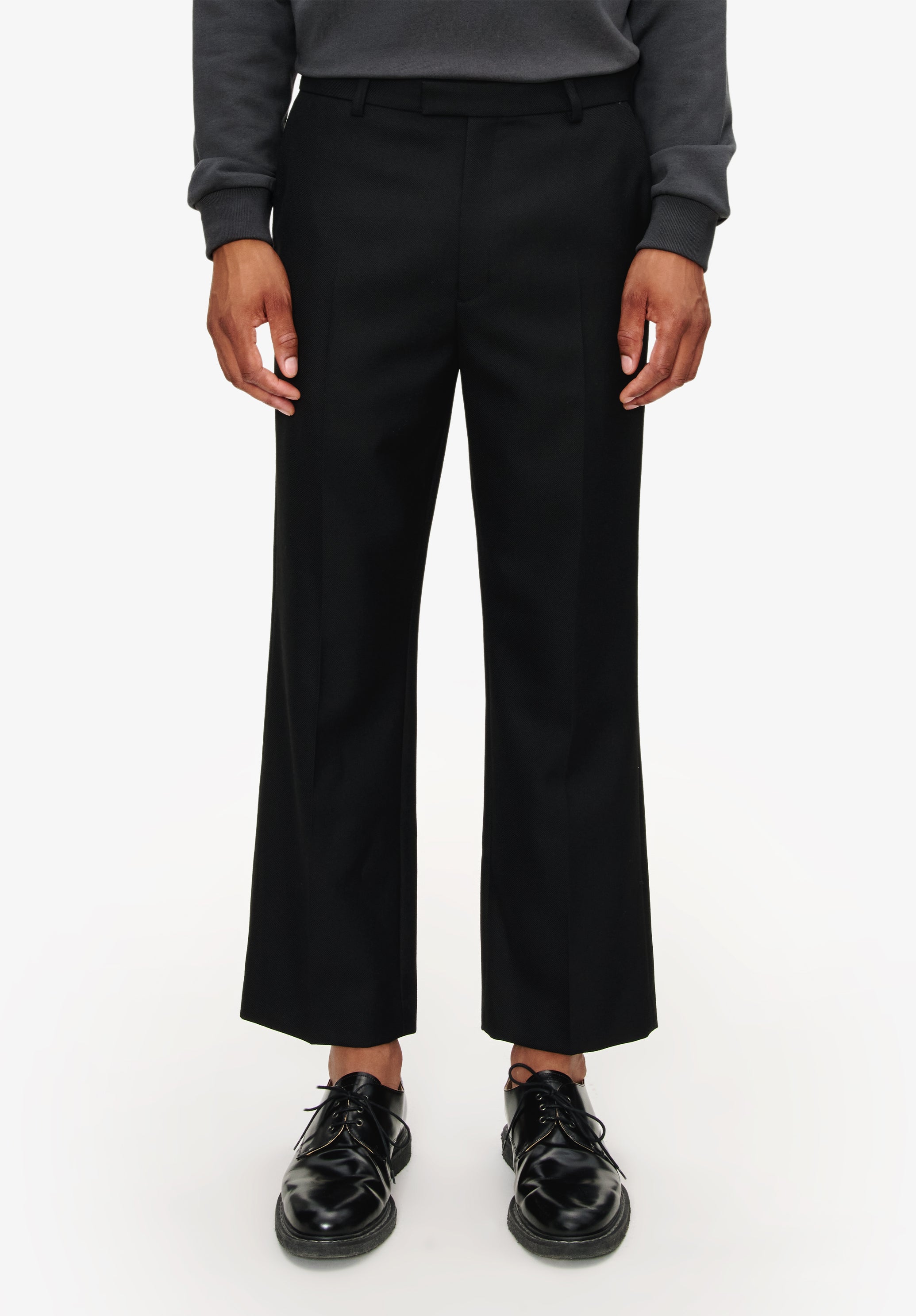 Straight, wide-leg trousers with permanent crease - 4