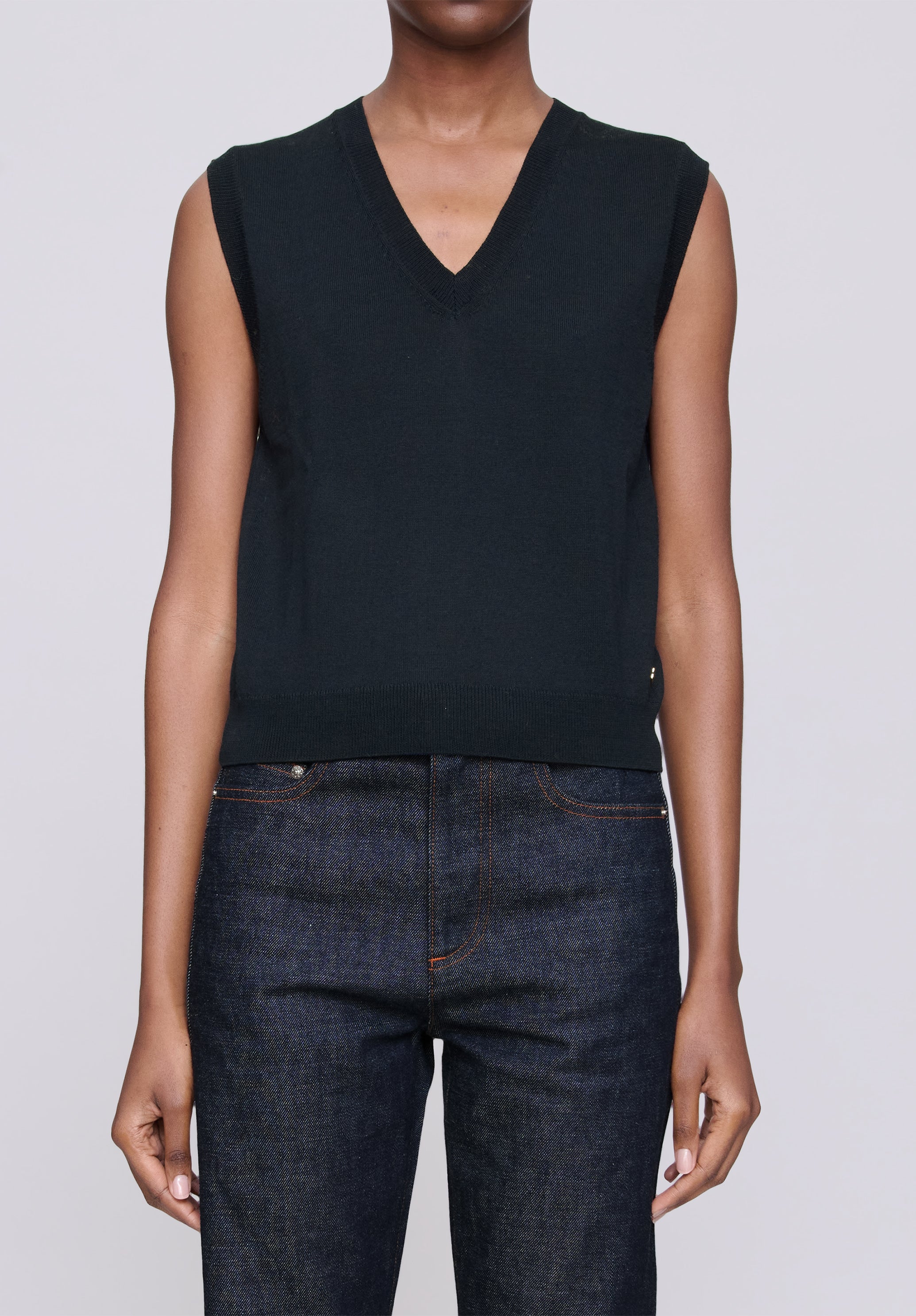 Emilie sleeveless jumper